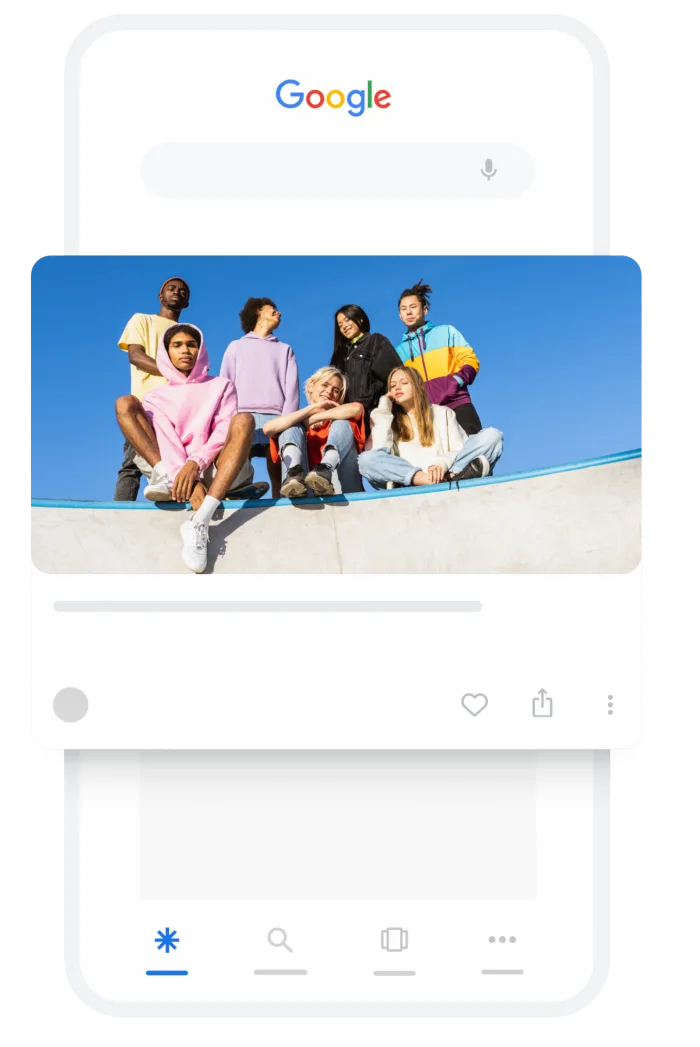 GoogleアプリのDiscoverフィードでのカード広告の表示イメージ。大きな画像と見出しが記事カードのような形式で表示されている